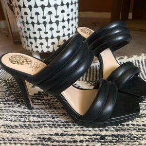 Vince Camuto Eluinsa Heels